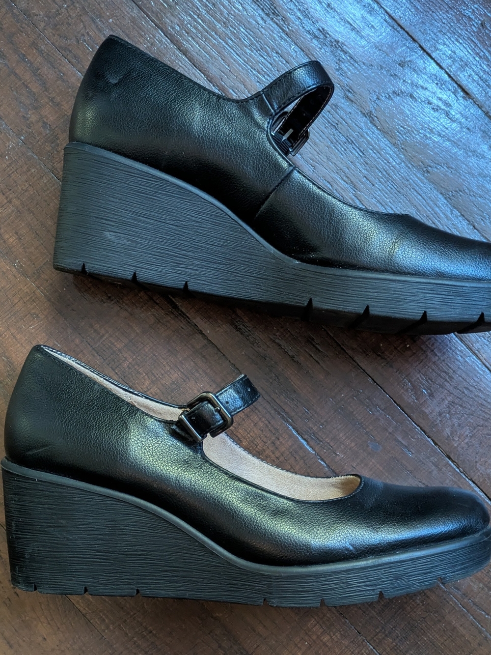 SOUL Naturalizer Black Mary Jane Wedge Pumps